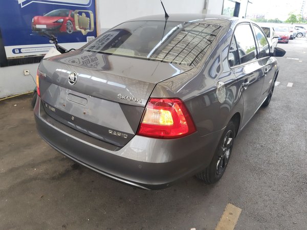 Skoda Rapid 2015, 143200 км, за 4387 USD - фото 26