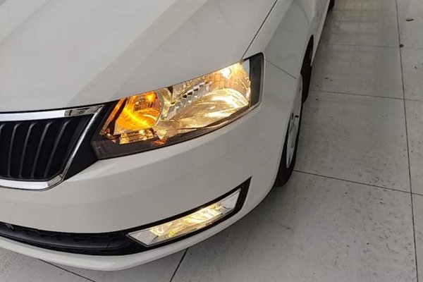 Skoda Rapid 2015, 95399 км, за 4308 USD - фото 9