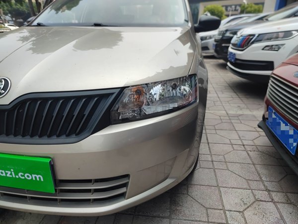 Skoda Rapid 2016 1.4L Manual Front-Wheel Drive Version, 2016 года