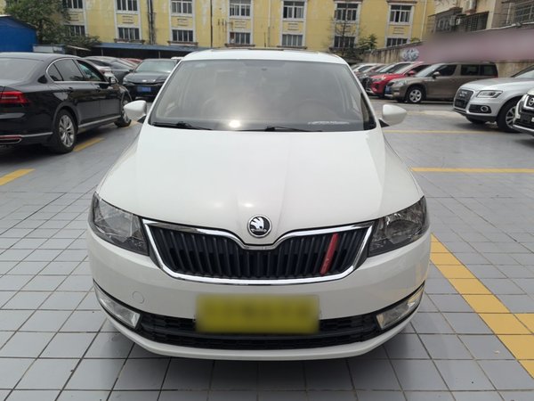 Skoda Rapid 2016, 96300 км, за 4885 USD