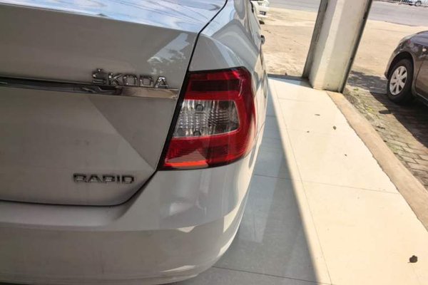 Skoda Rapid 2016, 97899 км, за 5149 USD - фото 9