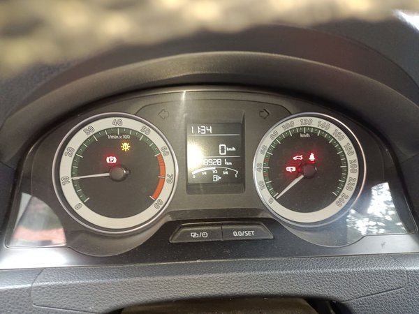 Skoda Rapid 2018, 189300 км, за 3806 USD - фото 12