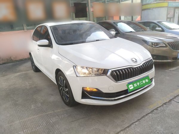 Skoda Rapid 2022, 36000 км, за 10092 USD