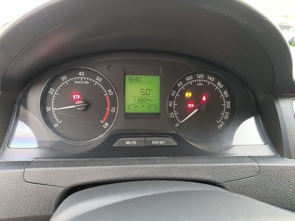 Skoda Rapid Spaceback 2014, 116600 км, за 5082 USD - фото 13