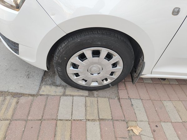 Skoda Rapid Spaceback 2014, 116600 км, за 5082 USD - фото 9