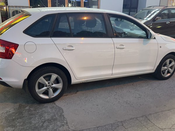 Skoda Rapid Spaceback 2014, 165800 км, за 4602 USD