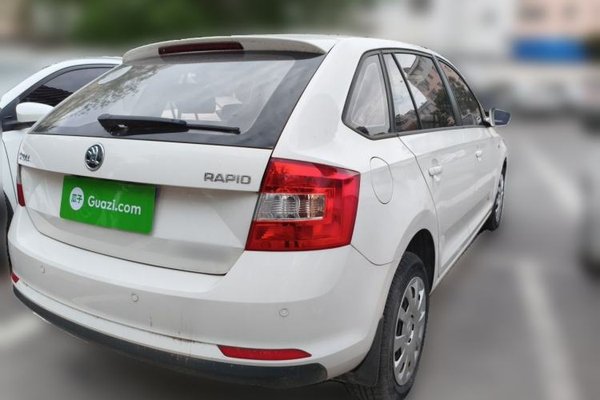 Skoda Rapid Spaceback 2016, 11900 км, за 3615 USD - фото 6