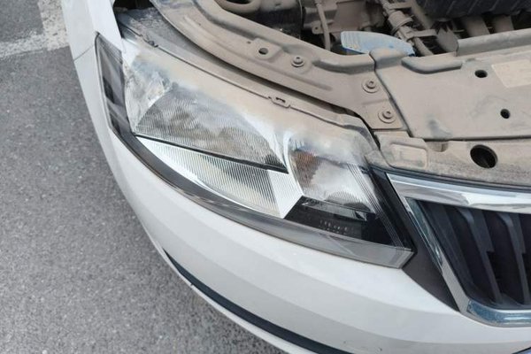 Skoda Rapid Spaceback 2016, 11900 км, за 3615 USD - фото 7