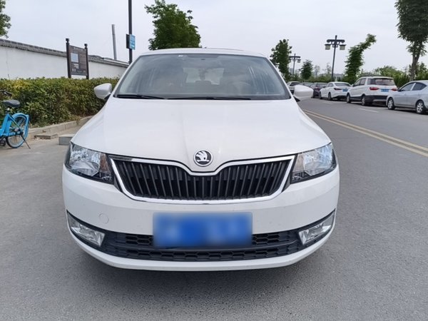 Skoda Rapid Spaceback 2016, 62900 км, за 6207 USD