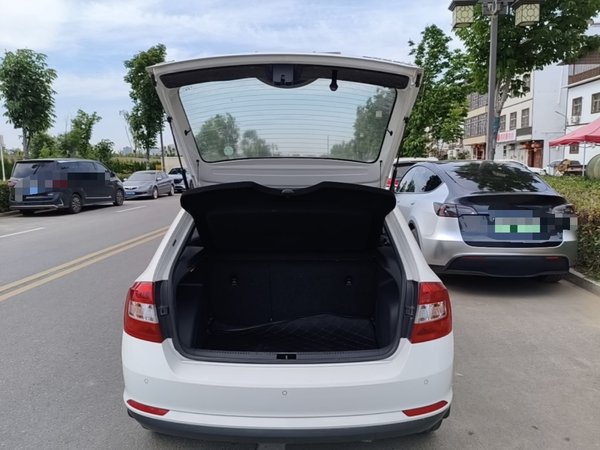 Skoda Rapid Spaceback 2016, 62900 км, за 6207 USD - фото 22