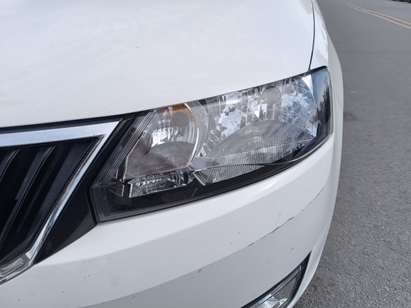 Skoda Rapid Spaceback 2016, 62900 км, за 6207 USD - фото 9