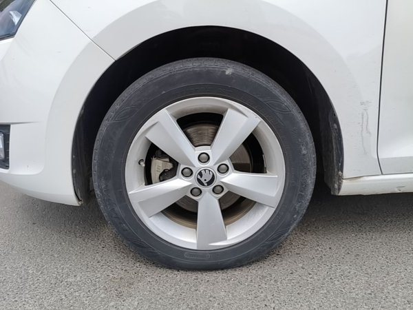 Skoda Rapid Spaceback 2016, 62900 км, за 6207 USD - фото 8