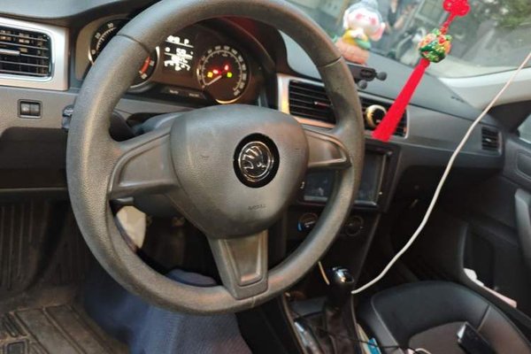 Skoda Rapid Spaceback 2016, 88300 км, за 4722 USD - фото 9