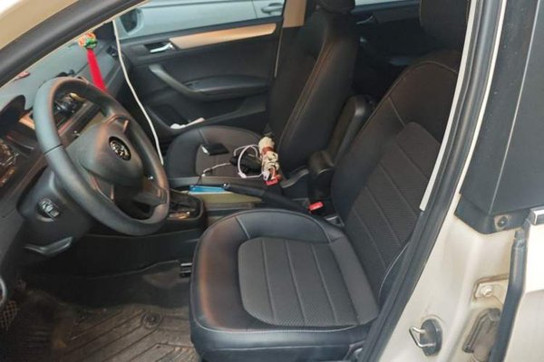 Skoda Rapid Spaceback 2016, 88300 км, за 4722 USD - фото 15