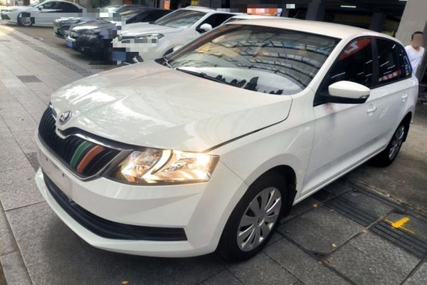 Skoda Rapid Spaceback · 2019 год