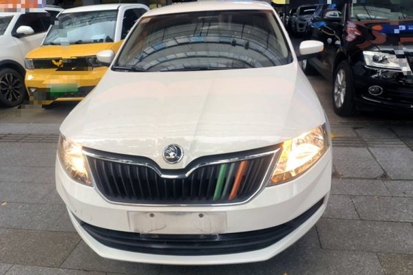 Skoda Rapid Spaceback 2019, 74000 км, за 7375 USD