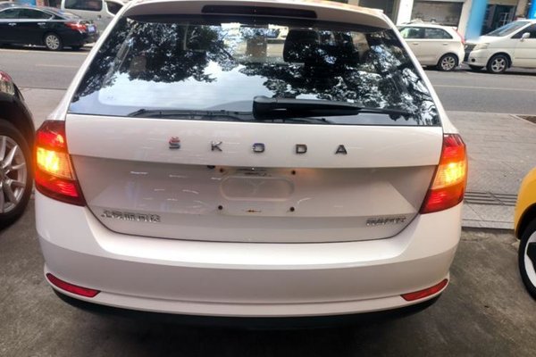Skoda Rapid Spaceback 2019, 74000 км, за 7375 USD