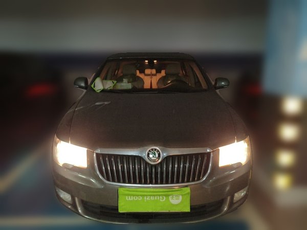 Skoda Superb 2009, 114400 км, за 3065 USD