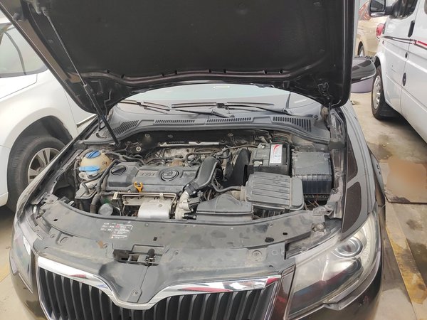 Skoda Superb 2013, 126400 км, за 5644 USD - фото 19