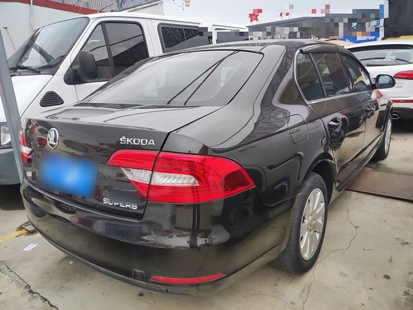 Skoda Superb 2013, 126400 км, за 5644 USD - фото 6