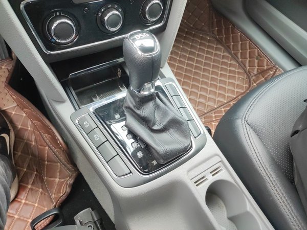 Skoda Superb 2013, 126400 км, за 5644 USD - фото 13