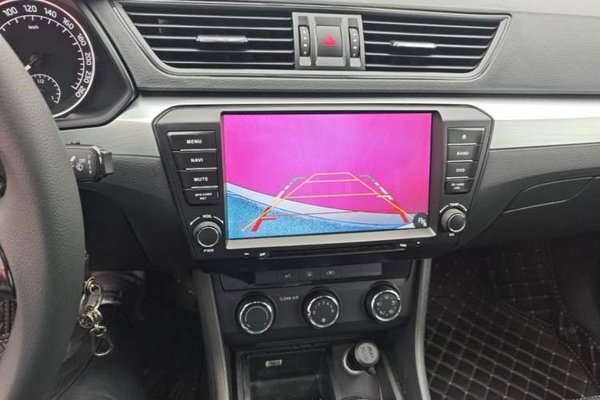 Skoda Superb 2013, 91300 км, за 7189 USD - фото 16