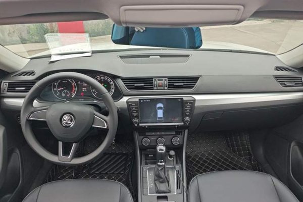 Skoda Superb 2013, 91300 км, за 7189 USD - фото 13