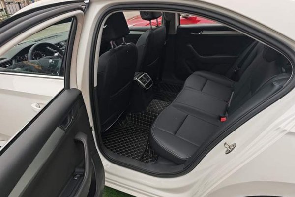 Skoda Superb 2013, 91300 км, за 7189 USD - фото 20
