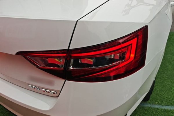 Skoda Superb 2013, 91300 км, за 7189 USD - фото 7
