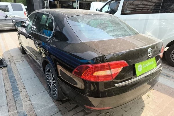 Skoda Superb 2013, 151200 км, за 6330 USD