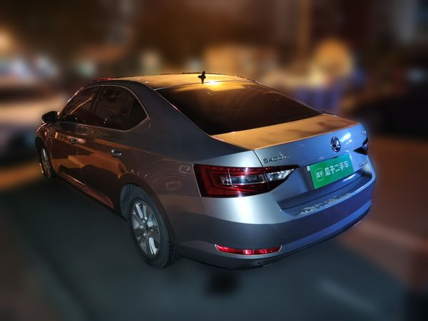 Skoda Superb 2016, 161900 км, за 4870 USD
