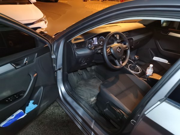 Skoda Superb 2016, 161900 км, за 4870 USD - фото 17