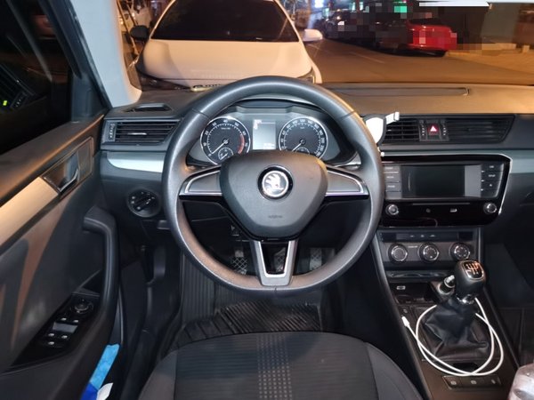 Skoda Superb 2016, 161900 км, за 4870 USD - фото 11
