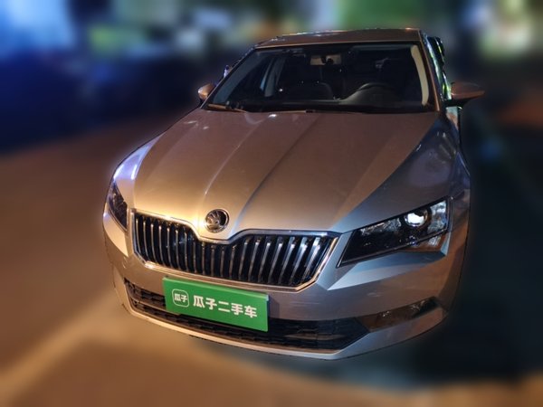 Skoda Superb 2016, 161900 км, за 4870 USD