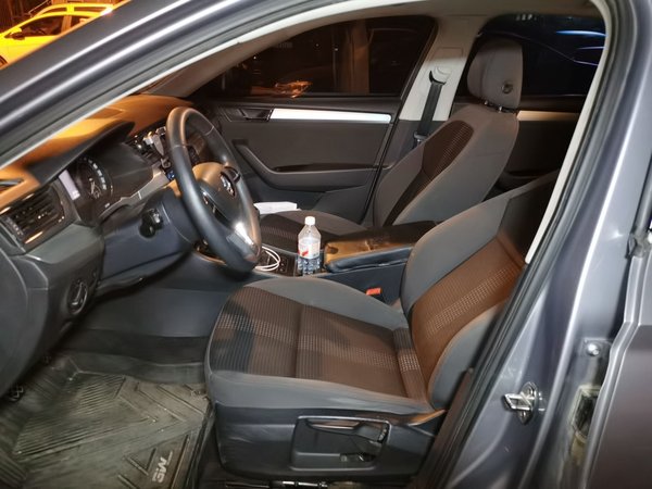 Skoda Superb 2016, 161900 км, за 4870 USD - фото 16