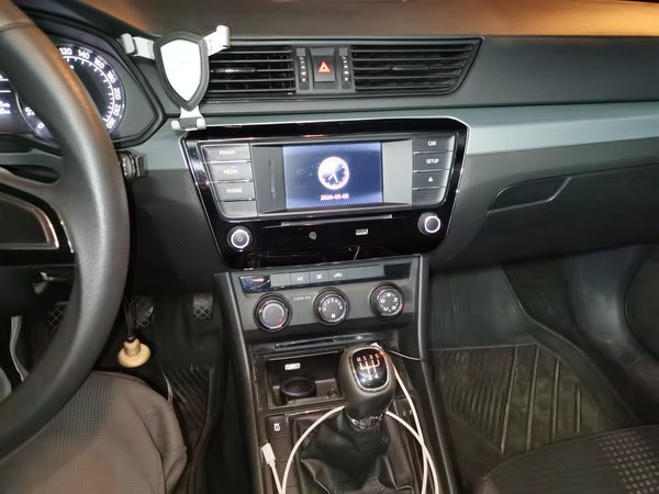 Skoda Superb 2016, 161900 км, за 4870 USD - фото 14