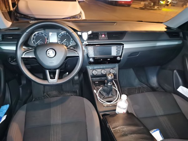 Skoda Superb 2016, 161900 км, за 4870 USD - фото 10