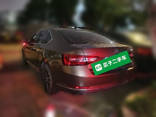 Skoda Superb 2016, 119100 км, за 6501 USD