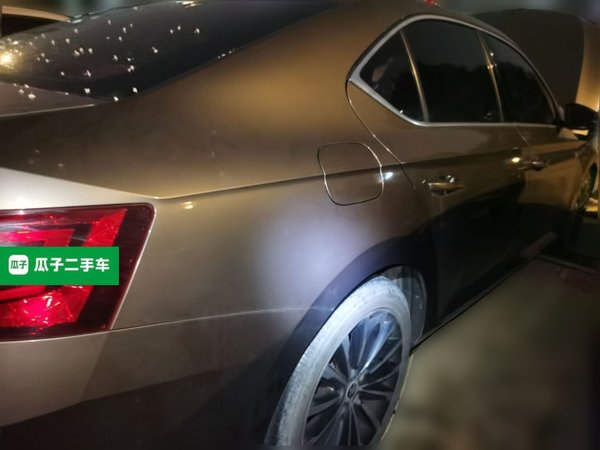 Skoda Superb 2016, 119100 км, за 6501 USD - фото 6