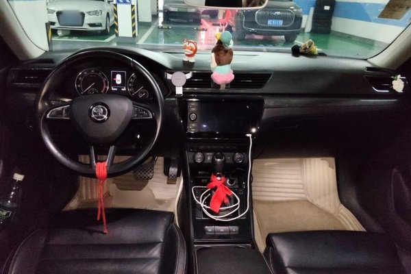 Skoda Superb 2016, 127200 км, за 6701 USD - фото 9