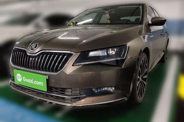 Skoda Superb · 2016 год