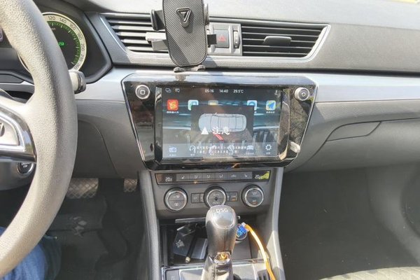 Skoda Superb 2018, 154300 км, за 7805 USD - фото 13