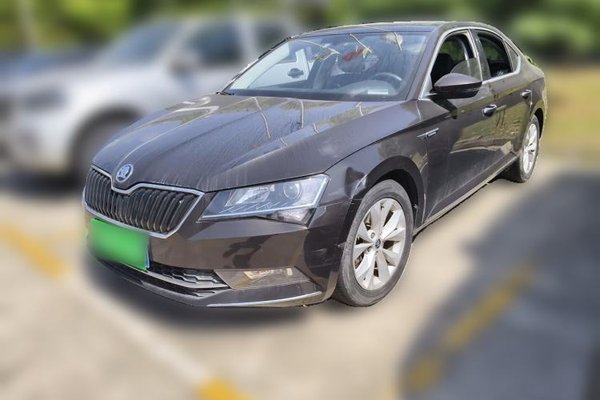 Skoda Superb · 2018 год