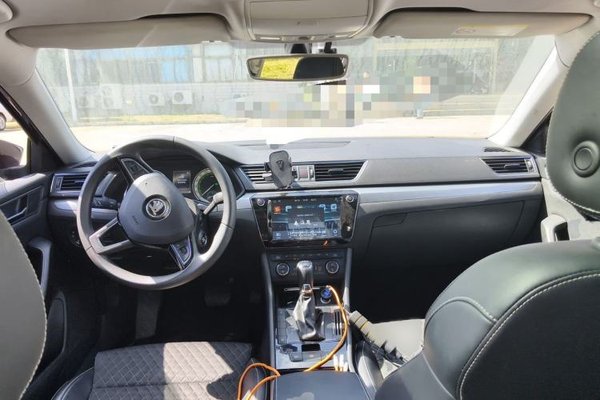 Skoda Superb 2018, 154300 км, за 7805 USD - фото 18