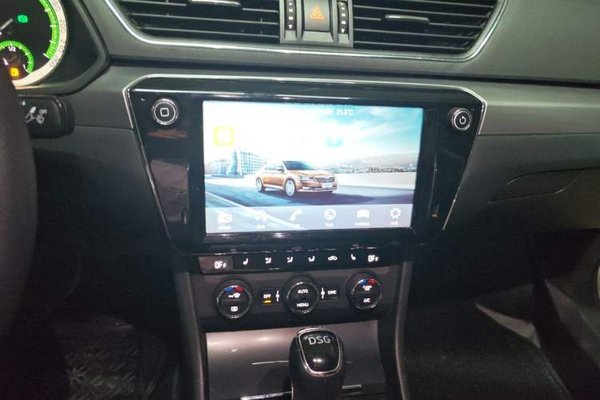 Skoda Superb 2018, 127100 км, за 7259 USD - фото 14