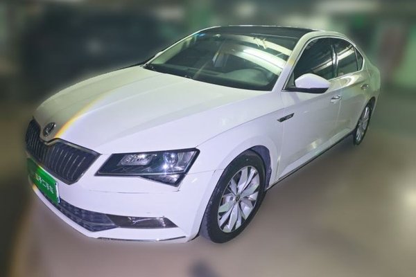 Skoda Superb · 2018 год