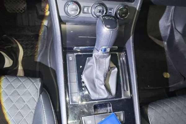 Skoda Superb 2018, 127100 км, за 7259 USD - фото 15