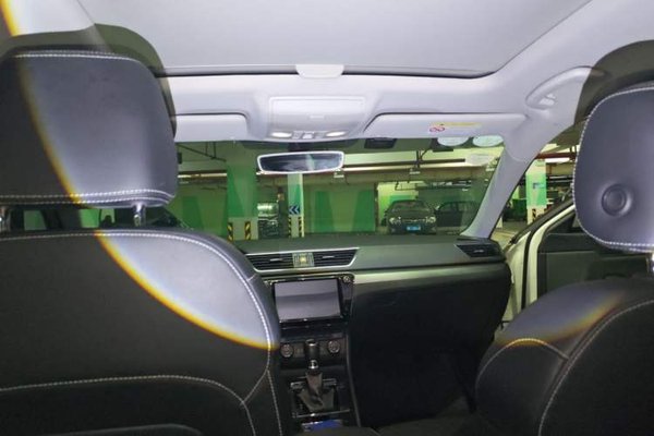 Skoda Superb 2018, 127100 км, за 7259 USD - фото 19