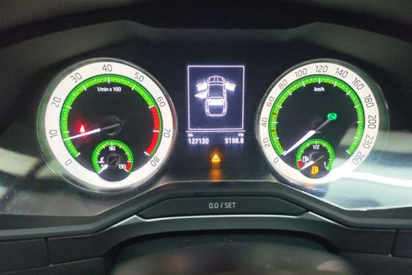Skoda Superb 2018, 127100 км, за 7259 USD - фото 12