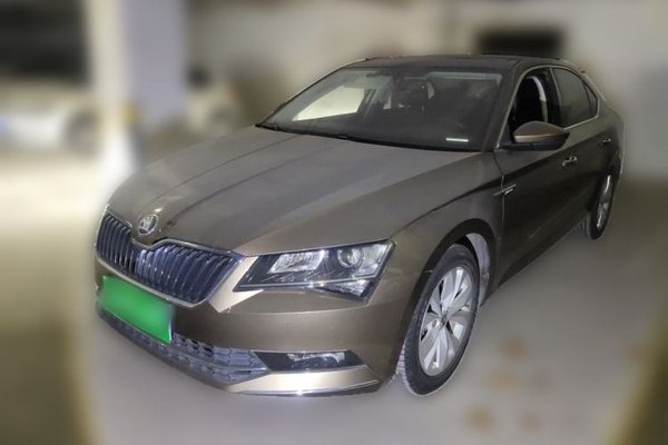 Skoda Superb · 2018 год